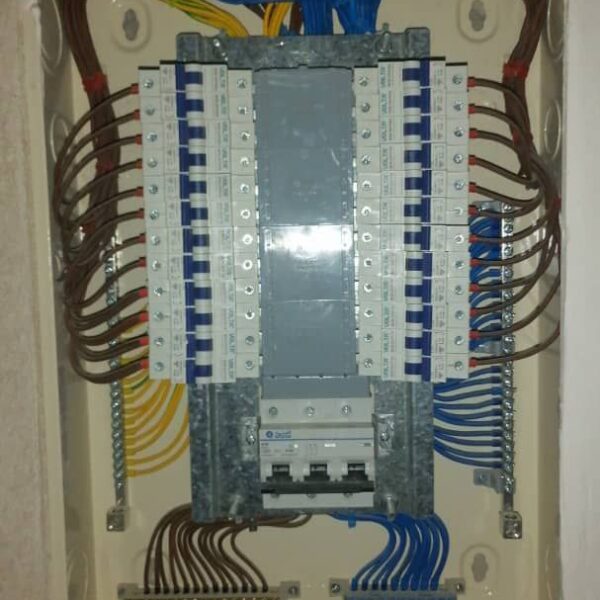 الرئيسية 22 Photo 5798869366672657654 y 600x600